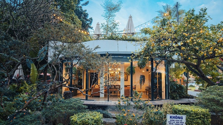 thiết kế quán cafe sân vườn diện tích nhỏ